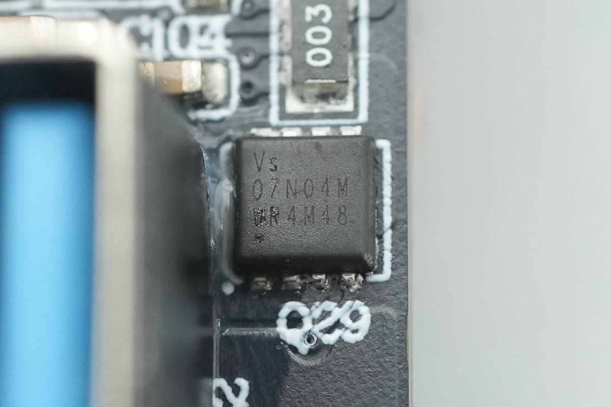 支持APP跨端查詢一鍵管理，安克Prime 150W充電底座拆解