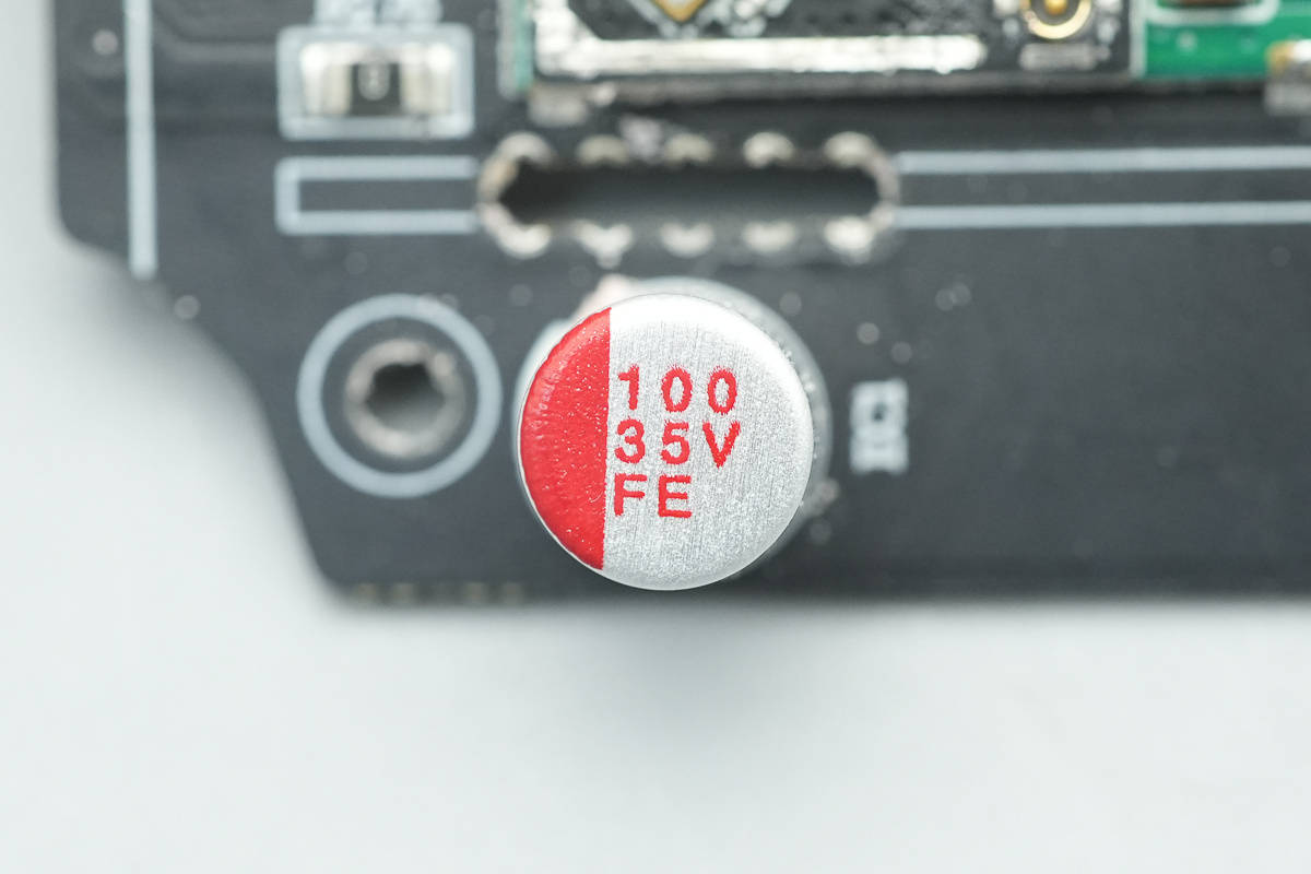 支持APP跨端查詢一鍵管理，安克Prime 150W充電底座拆解