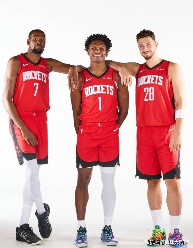 原創(chuàng)24歲控衛(wèi)加盟！火箭全新陣容亮相：6大控衛(wèi)太亮眼，附全隊名單
