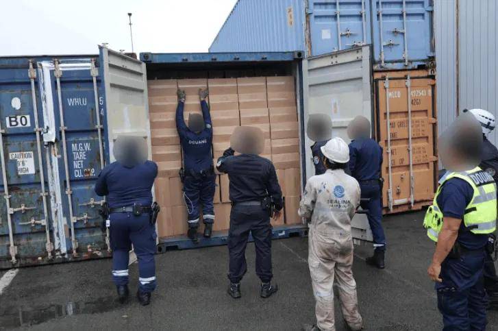 原創(chuàng)法國緊盯Shein，海關開箱檢查32萬個包裹25%違規(guī)