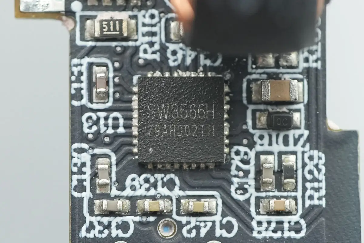 支持APP跨端查詢一鍵管理，安克Prime 150W充電底座拆解