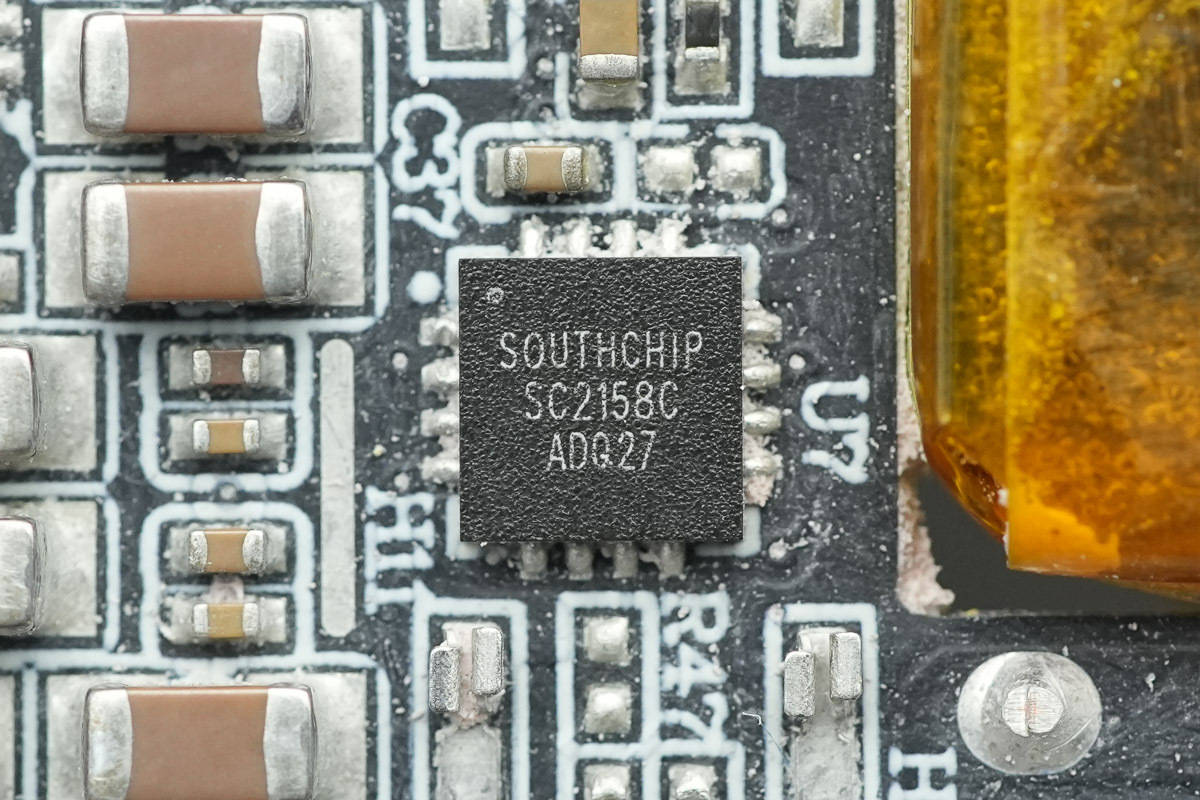 支持APP跨端查詢一鍵管理，安克Prime 150W充電底座拆解