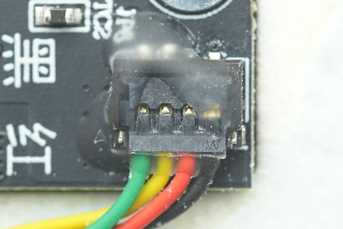 支持APP跨端查詢一鍵管理，安克Prime 150W充電底座拆解