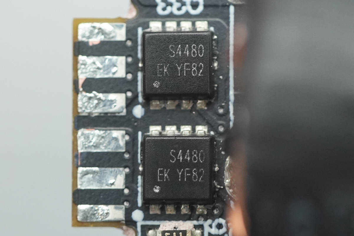 支持APP跨端查詢一鍵管理，安克Prime 150W充電底座拆解