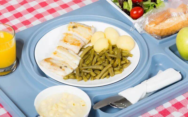 （重發(fā)）難吃的月子餐