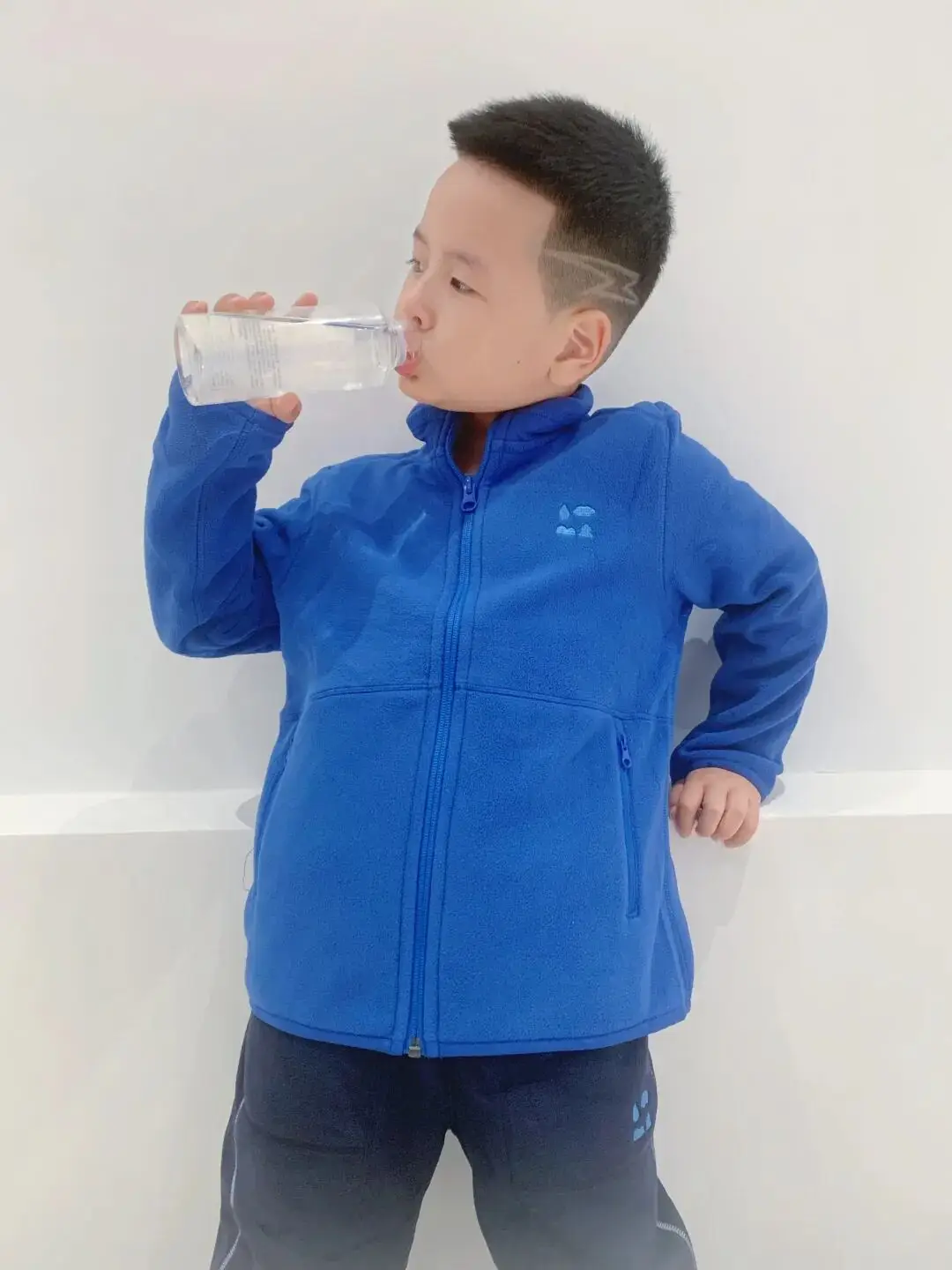 穿得少，卻很暖！會(huì)「發(fā)熱」還排汗好的保暖內(nèi)衣，真的香