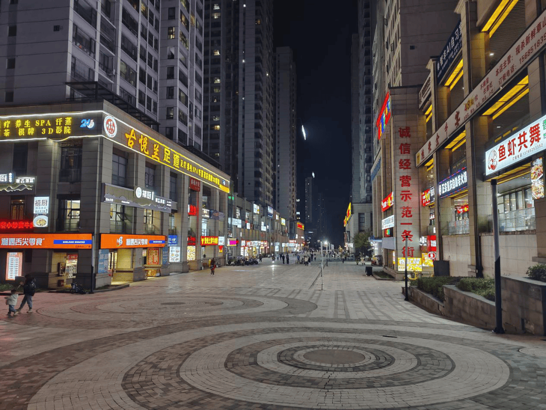 白云區(qū)持續(xù)抓好餐飲油煙治理試點(diǎn)工作