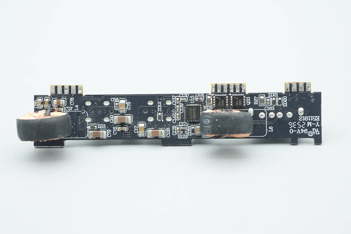 支持APP跨端查詢一鍵管理，安克Prime 150W充電底座拆解