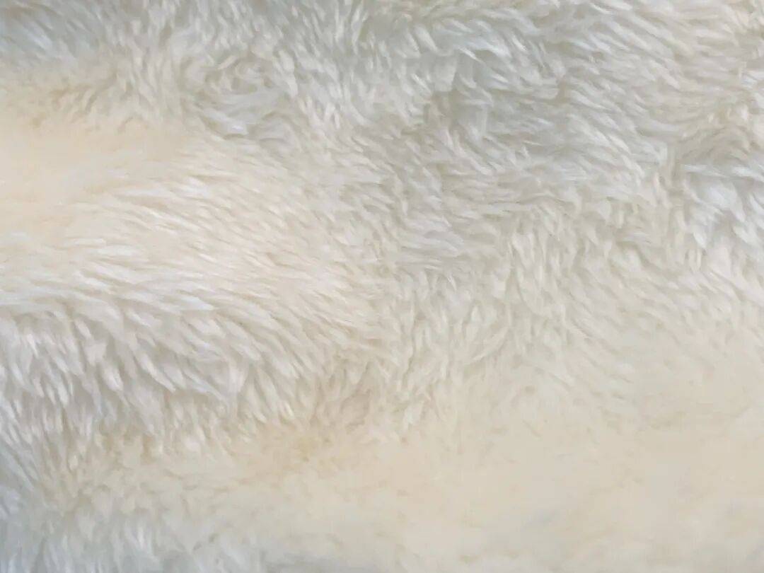 穿得少，卻很暖！會(huì)「發(fā)熱」還排汗好的保暖內(nèi)衣，真的香