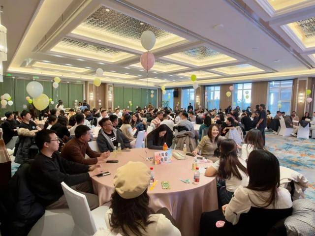 內(nèi)蒙古錫林浩特市總工會(huì)職工交友系列活動(dòng)吸引近500名青年職工參與