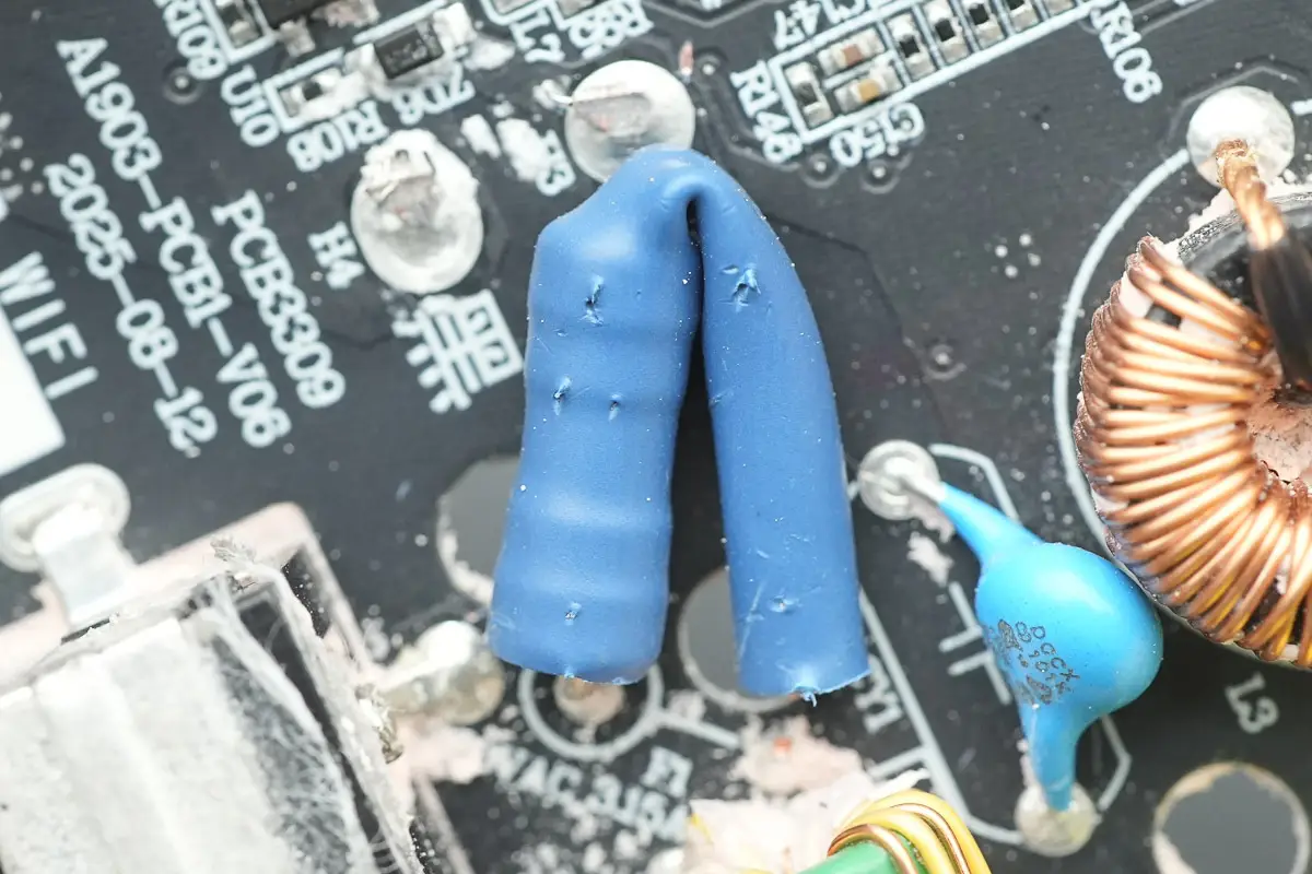 支持APP跨端查詢一鍵管理，安克Prime 150W充電底座拆解