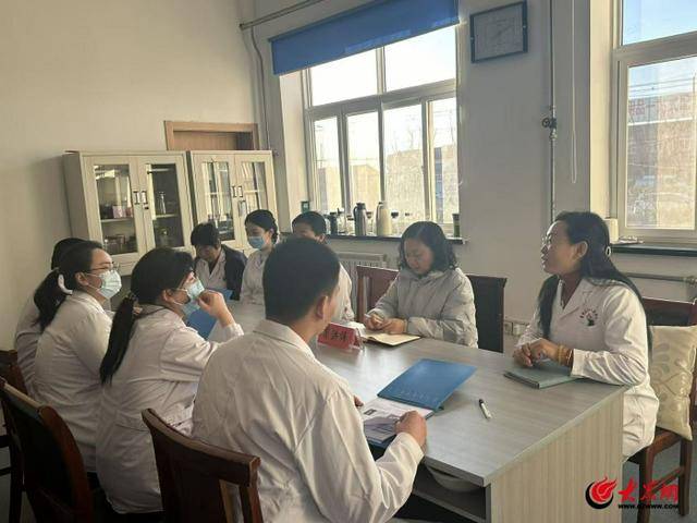 健康知識(shí)進(jìn)家門(mén) 群眾就醫(yī)更安全 疾控監(jiān)督員化身“健康守護(hù)人”