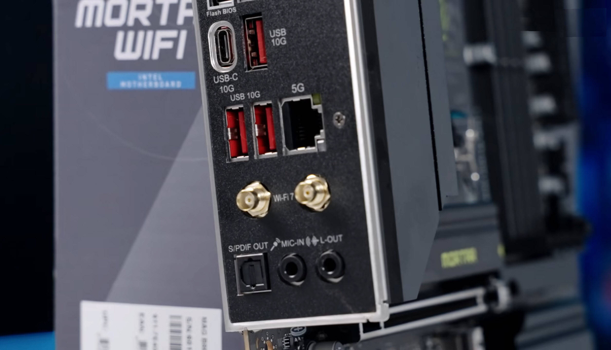 原創(chuàng)誰(shuí)還買上代i5？Ultra5千元神U實(shí)測(cè)碾壓，搭迫擊炮主板裝機(jī)黨狂喜