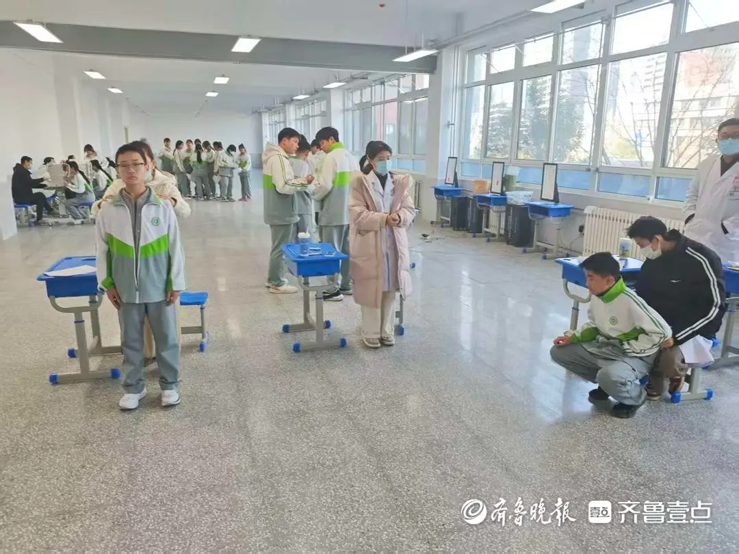 守護(hù)“睛”彩“視”界 棗莊市龍吟中學(xué)開展學(xué)生視力健康專項(xiàng)監(jiān)測