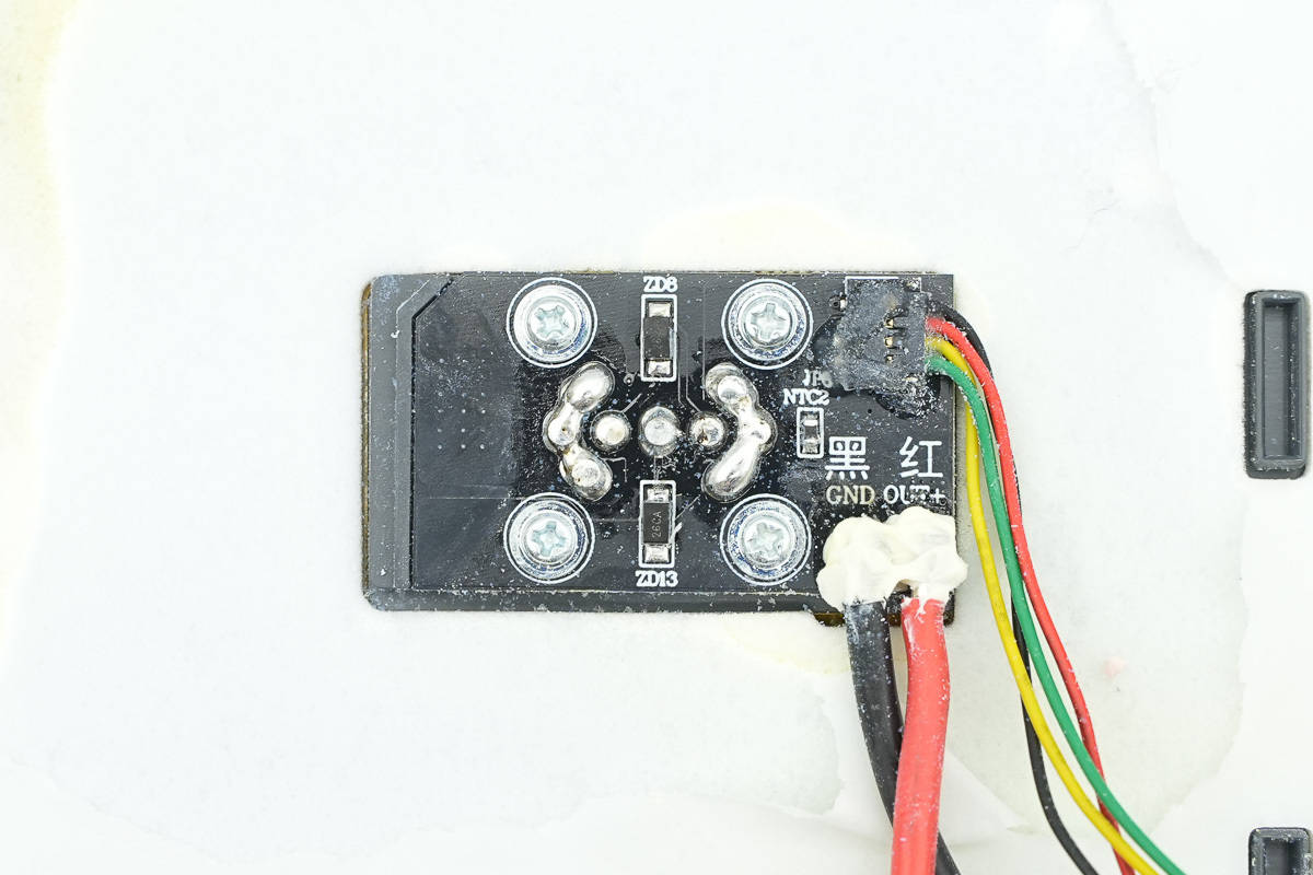 支持APP跨端查詢一鍵管理，安克Prime 150W充電底座拆解