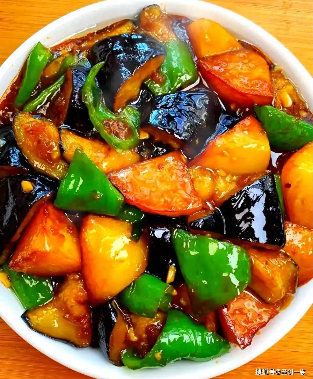 收藏！家宴八道拿手菜，從香辣到鮮甜，“保姆級(jí)”教程一學(xué)就會(huì)