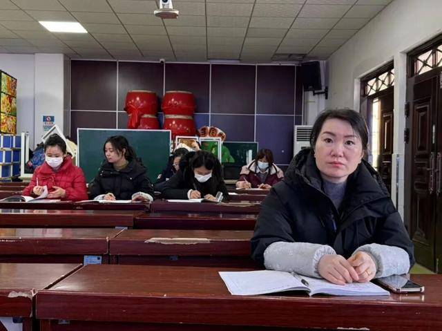 基于學科實踐 賦能學科育人 ——未央?yún)^(qū)棗園小學1月學科大教研活動