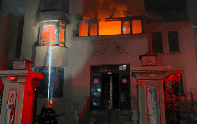 深夜，家中突發(fā)大火！“元兇”竟是窗簾？