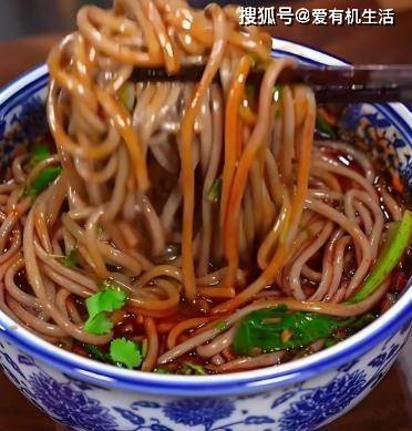 原創(chuàng)延安10大美食：一口咬下陜北的煙火傳奇