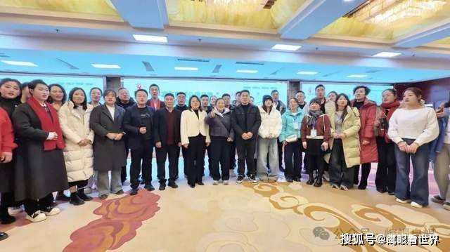 “甘崆食坊”簽約主播聯(lián)動(dòng)物流 平?jīng)鲋r(nóng)直播構(gòu)建產(chǎn)銷閉環(huán)新生態(tài)