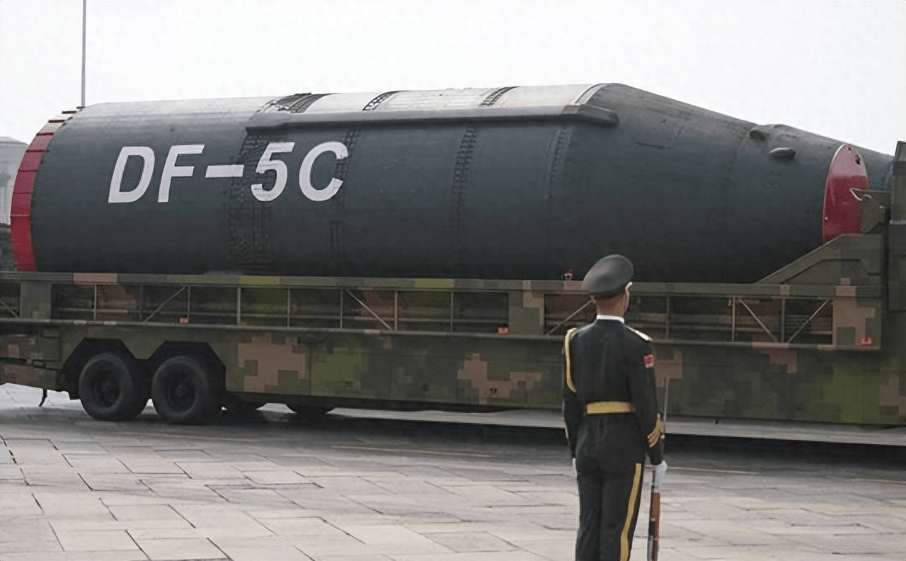 原創(chuàng)美媒點評東風(fēng) 5C：驚悚！若發(fā)射一枚到美國，會釀成怎樣的景象？