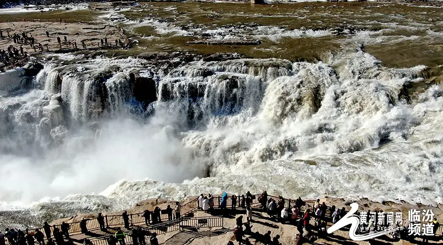 黃河壺口瀑布迎來冬季旅游熱