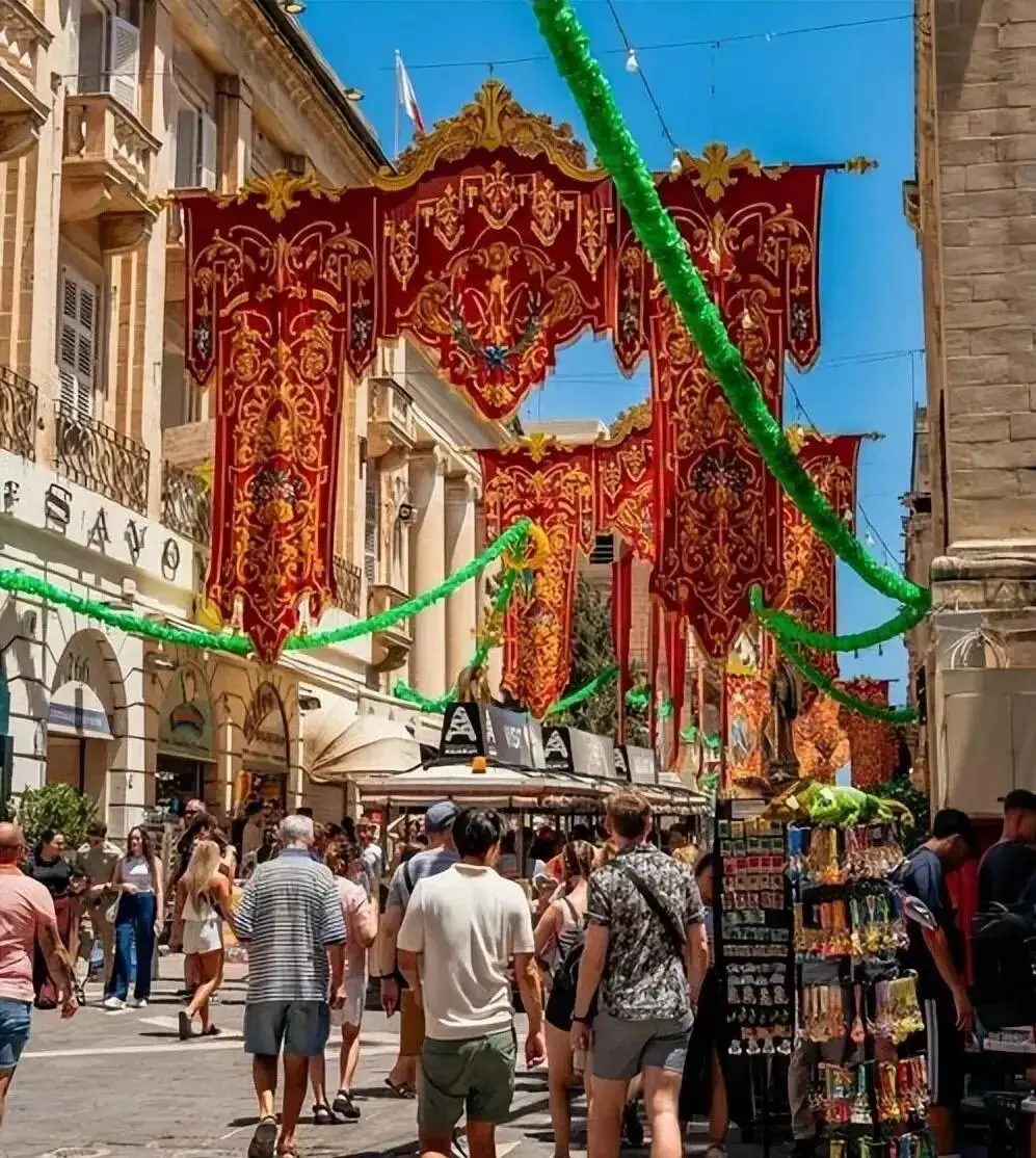 原創(chuàng)全球最小發(fā)達國家：美女遍地，快被中國“買”下，中國移民占87%