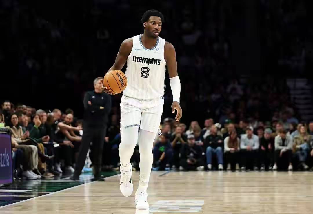 原創(chuàng)放棄狄龍走向重建了！兩大球星擺上貨架，19+7榜眼價值不如特雷楊