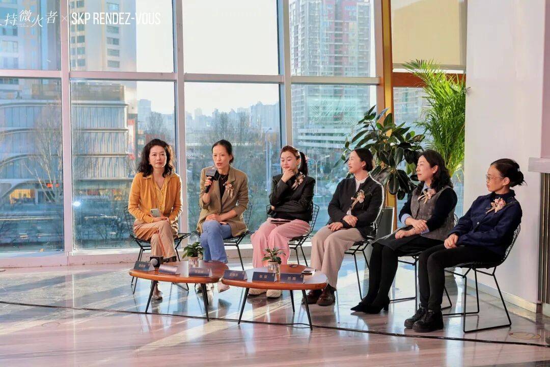 心中有愛，手中有光：“持微火者”女性文學好書榜2025年度十大好書頒獎