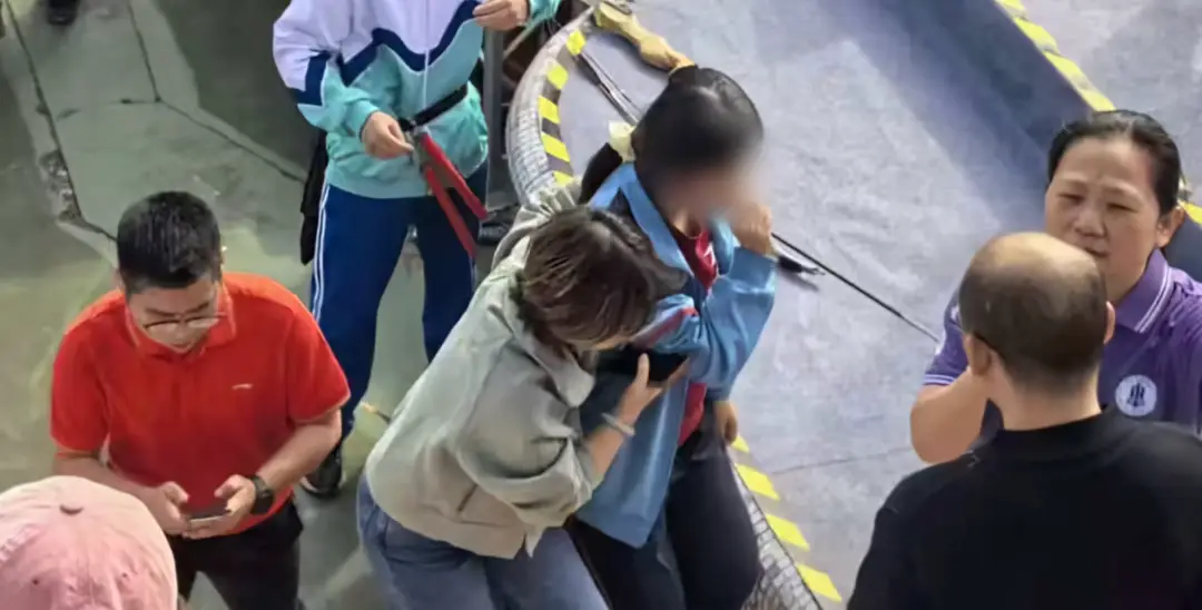 一中學(xué)凌晨通報(bào)學(xué)生誤傷事件