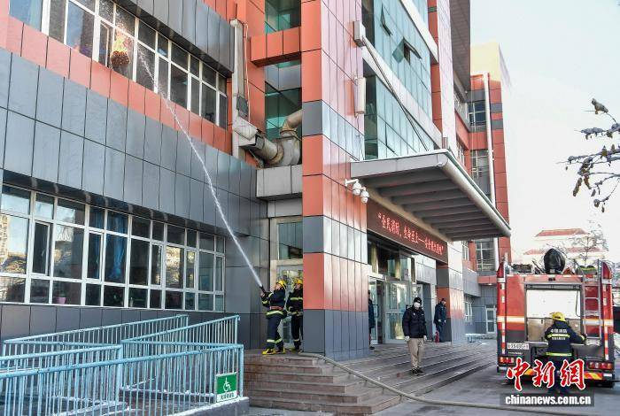 烏魯木齊：消防宣傳月活動走進(jìn)中學(xué)校園