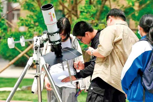 “最像大學(xué)的中學(xué)”，如何改革？