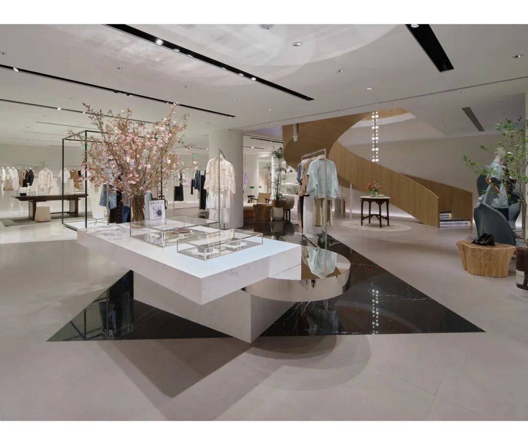 DIAMOND DAZZLE X Phillip Lim：獻給當代女性的衣櫥