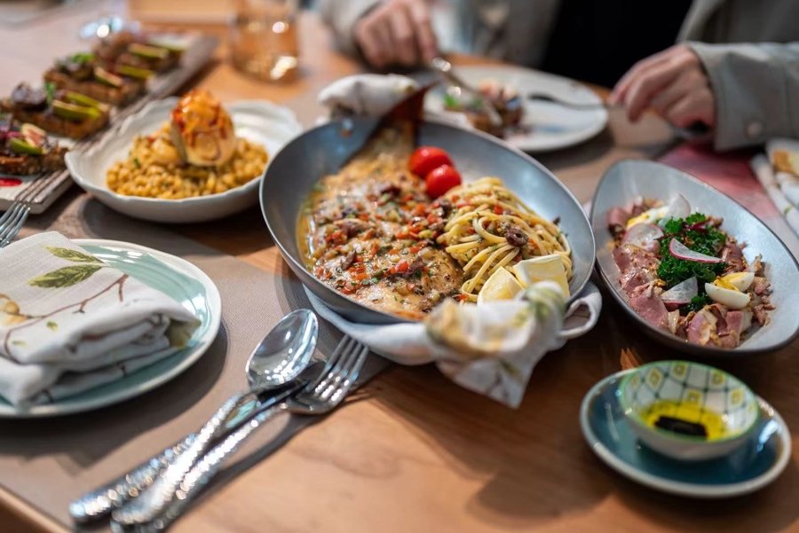 “上海環(huán)球美食匯”啟動5天，多家“歐陸風味”餐廳客流增幅超20%