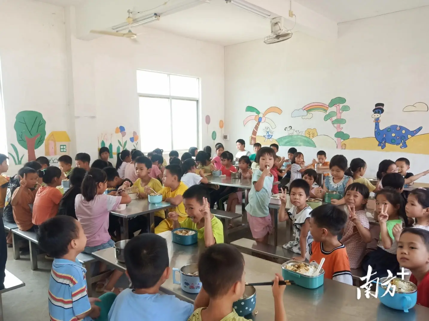 125所鄉(xiāng)村小學(xué)午托服務(wù)全覆蓋！化州家長告別“午間奔波”