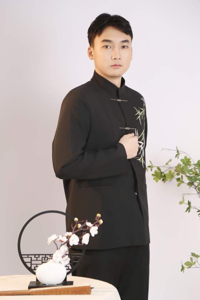 rookie：模特新銳，以汗水雕刻鏡頭鋒芒