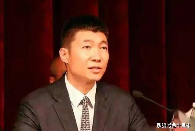 原創(chuàng)中央戲劇學(xué)院院長郝戎被查！拍戲不紅轉(zhuǎn)型，還曾是靳東的老師