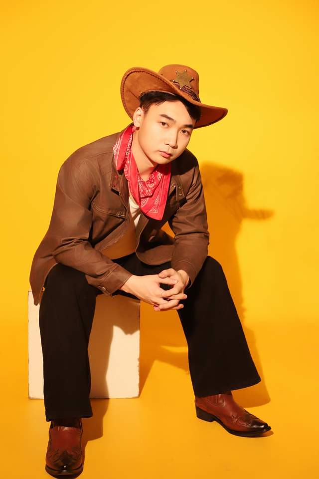 rookie：模特新銳，以汗水雕刻鏡頭鋒芒