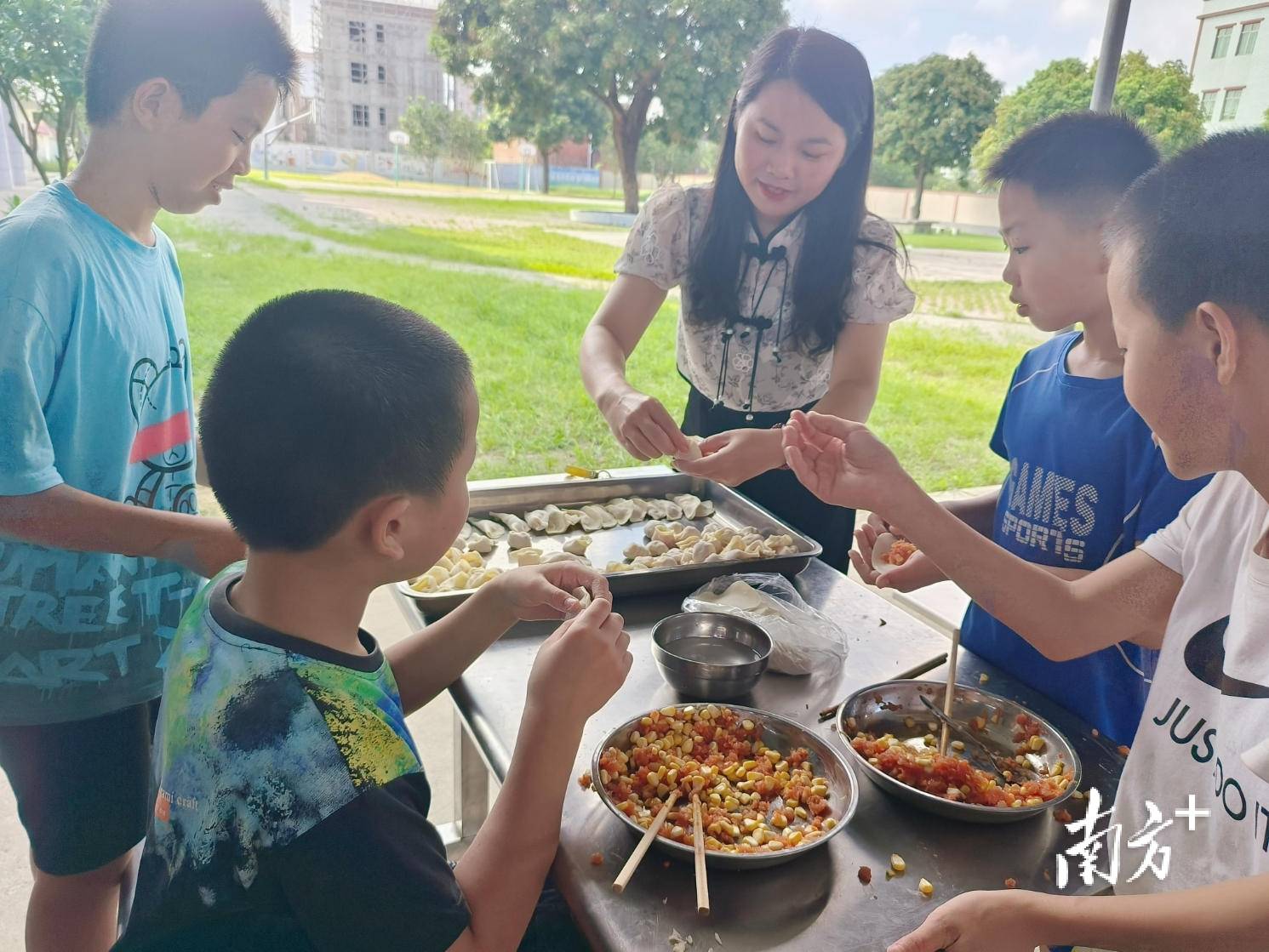 125所鄉(xiāng)村小學(xué)午托服務(wù)全覆蓋！化州家長告別“午間奔波”