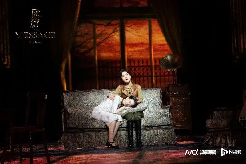 2025南都娛樂年鑒·戲劇篇：中國原創(chuàng)戲劇崛起的破壁之年