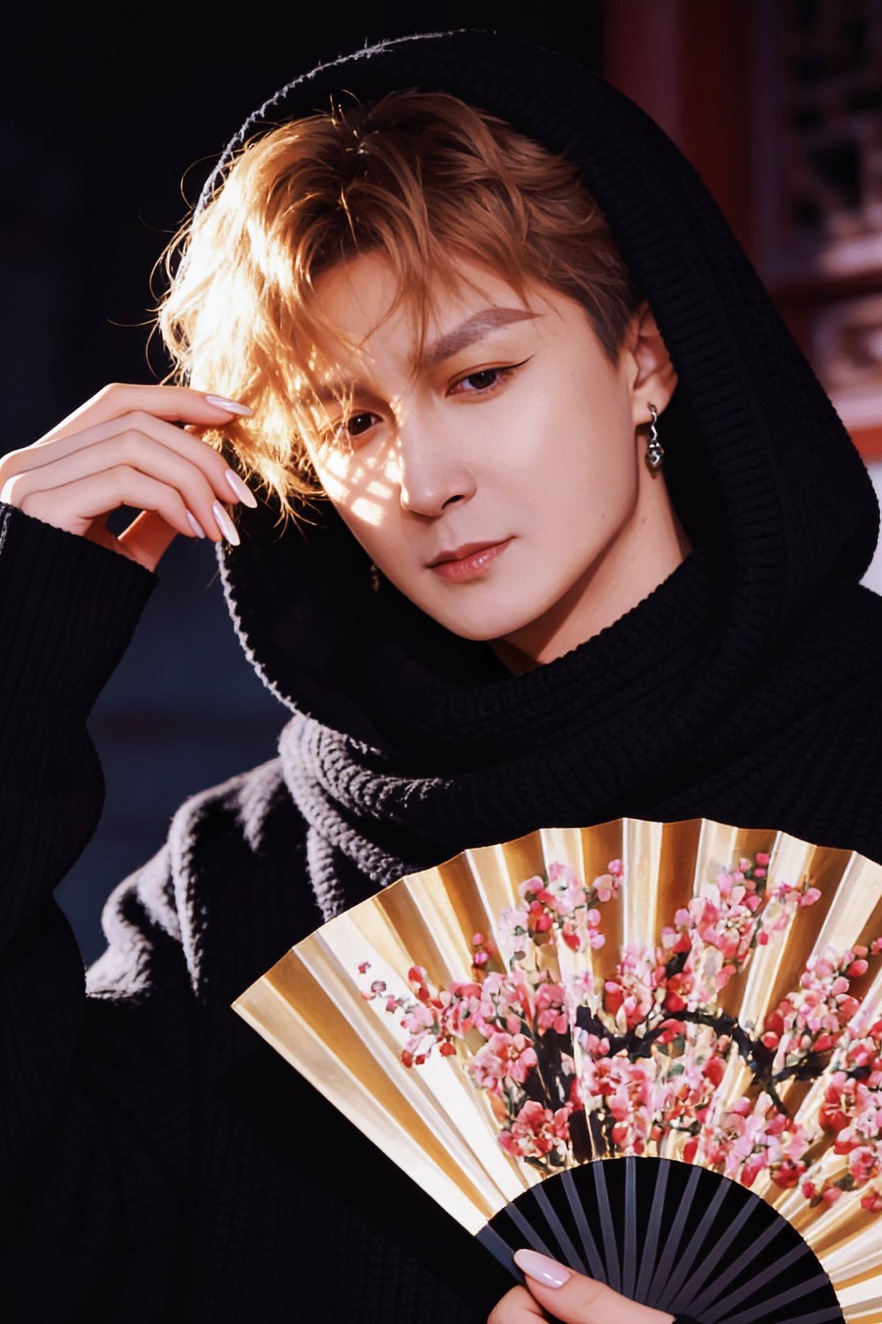 國(guó)風(fēng)次元兩相宜 章磊全新動(dòng)漫寫(xiě)真詮釋跨界美學(xué)