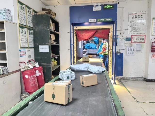 澤普縣：快遞進村全覆蓋 物流末梢暢通鄉(xiāng)村振興路