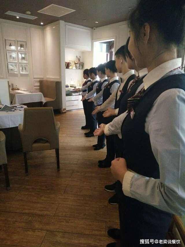 健康餐飲：如何打造爆款菜單！抓住年輕女性客群？