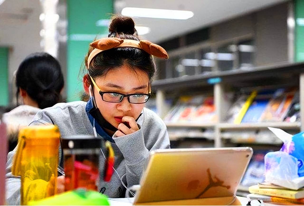 原創(chuàng)考研政治免考專業(yè)全解析：五大類(lèi)方向與報(bào)考策略指南