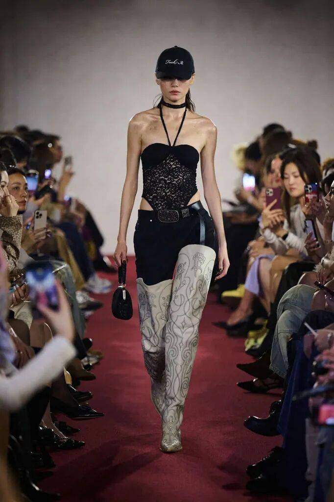 原創(chuàng)Markgong 2026春夏系列，強(qiáng)悍柔美，不羈的女性形象