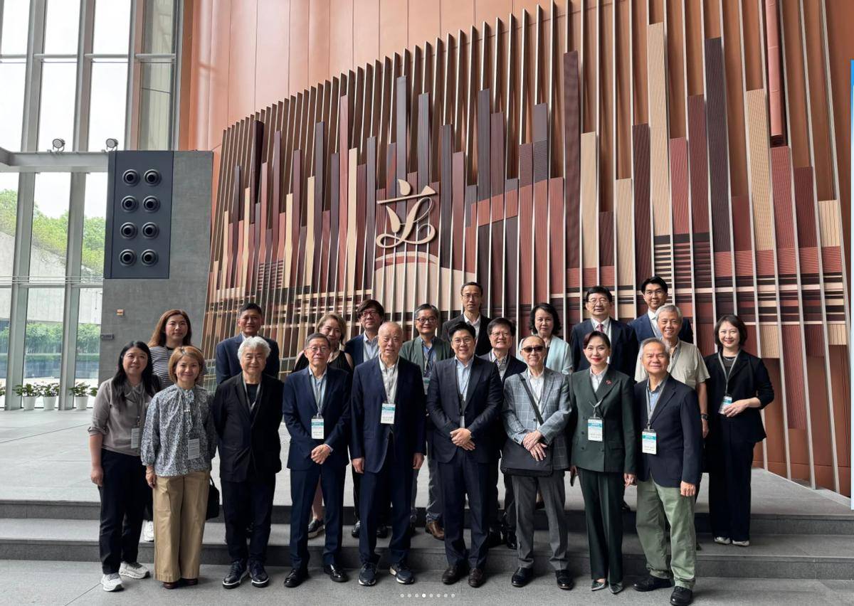 原創(chuàng)霍啟剛公開35套房產(chǎn)，28套出租堪比全球包租婆，坦誠態(tài)度令人敬佩