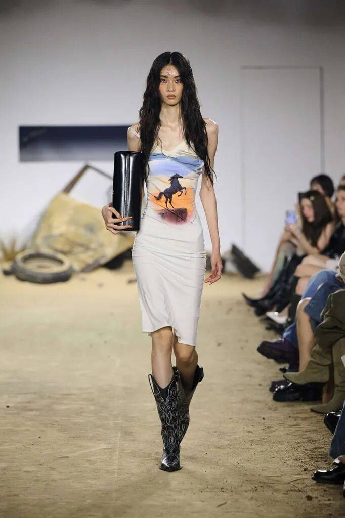 原創(chuàng)Markgong 2026春夏系列，強(qiáng)悍柔美，不羈的女性形象