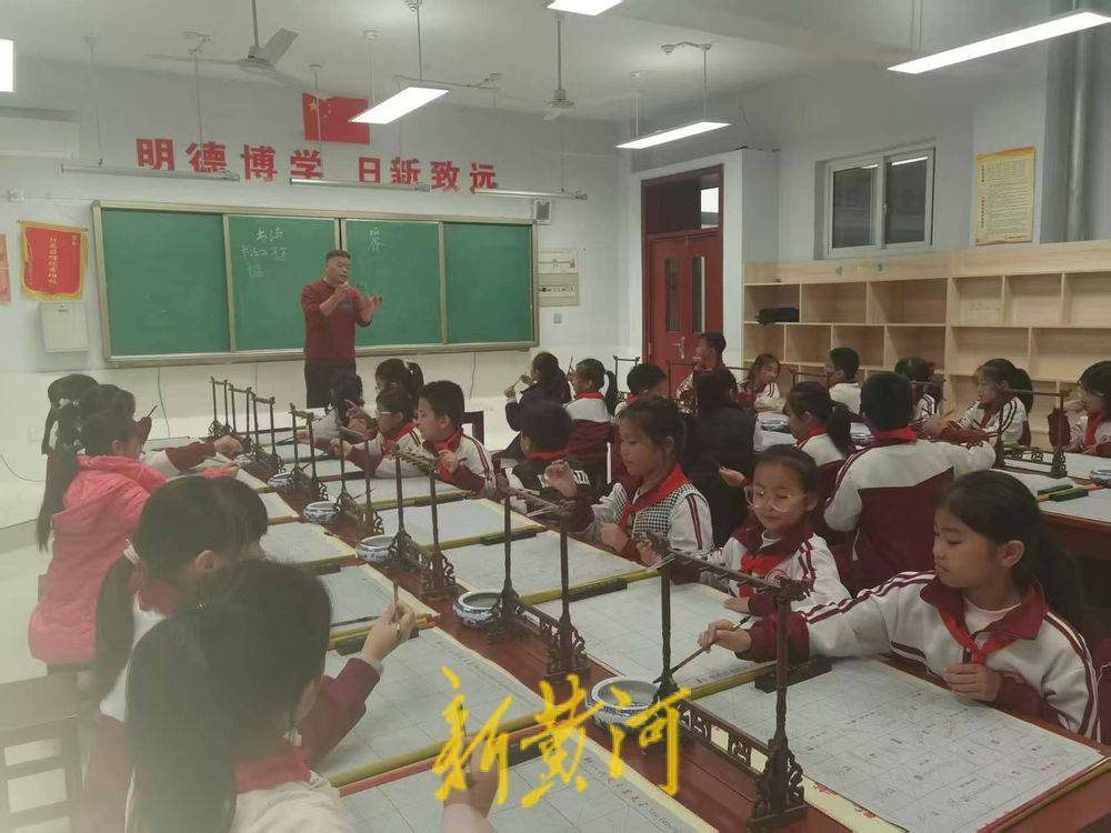 無(wú)棣縣棣豐街道中心小學(xué)、明德小學(xué)“書法教學(xué)基地”書法課正式開(kāi)課！