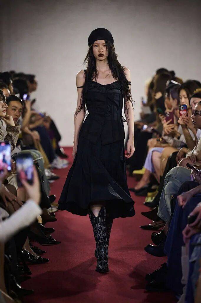 原創(chuàng)Markgong 2026春夏系列，強(qiáng)悍柔美，不羈的女性形象