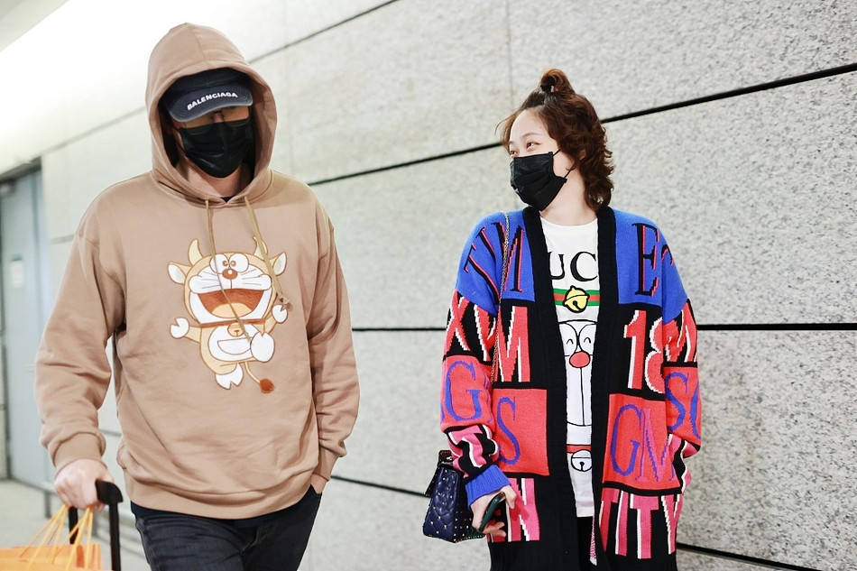 原創(chuàng)身價(jià)7億二婚娶師妹，劉翔愛旅游不創(chuàng)業(yè)不奢侈，女友是暗黑休閑風(fēng)